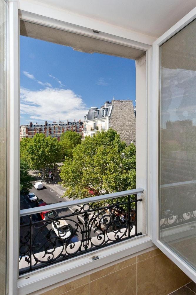 Hipotel Paris Belgrand Mairie Du 20Eme Екстер'єр фото